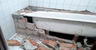 Демонтаж ванны в Переславле-Залесском от Мастер24 — быстро, недорого, вывоз старой ванны от 1038 руб.